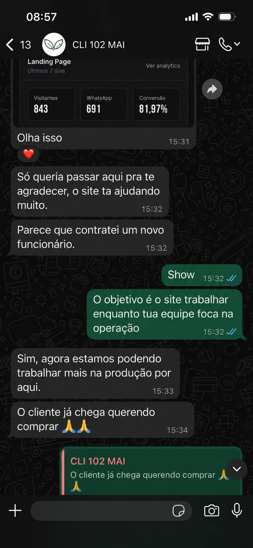 Conversa no WhatsApp com a Naturae Cosméticos: painel com 843 visitantes, 691 cliques para o WhatsApp e 81,97% de conversão em 7 dias — a cliente diz que parece ter contratado um novo funcionário